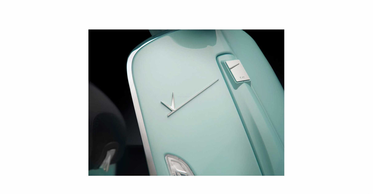 Badge RIZOMA legshield | Vespa LX/LXV/S/Primavera/Sprint/GTS/GTS Super/GTV/GT 60/GT/GT L 125-300ccm RIZOMA Falan Parts