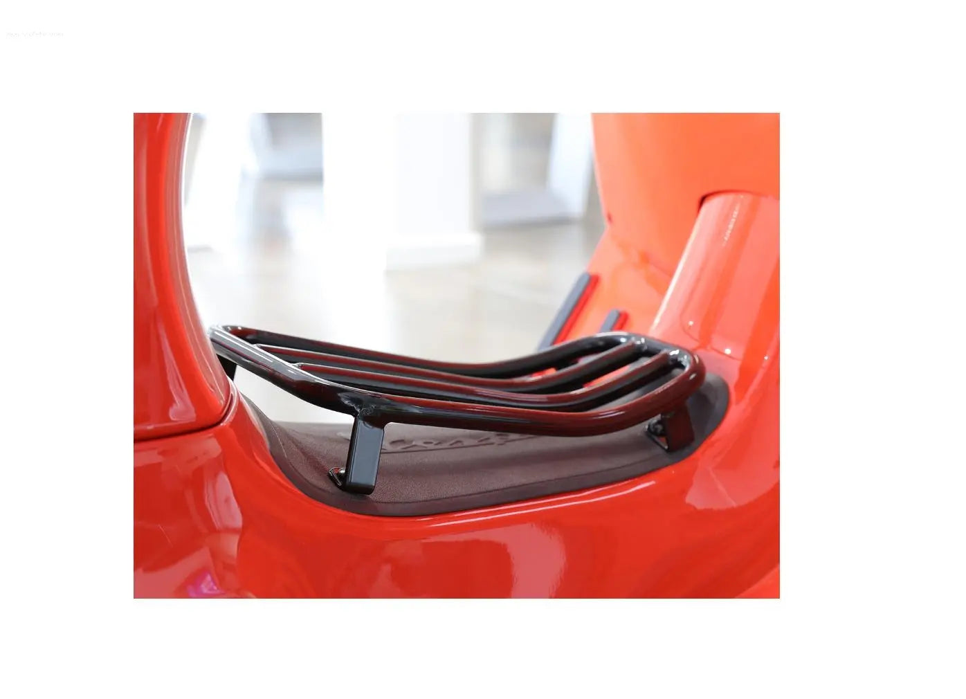 Luggage Carrier Floorboard MOTO NOSTRA V2.0 Gloss Black | Vespa GTS/GTV/ GTL/GT 125-300cc MOTO NOSTRA Falan Parts