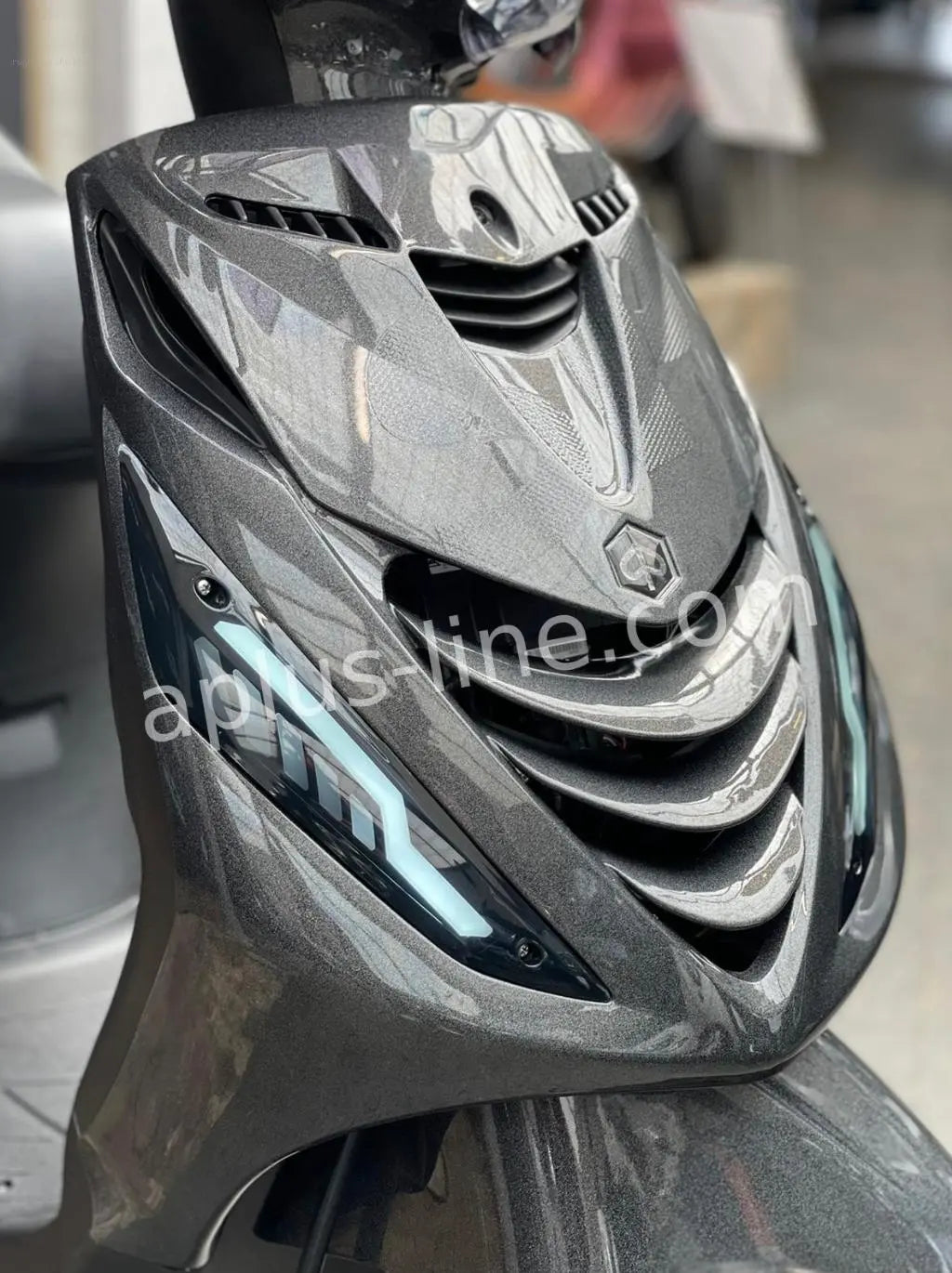 Panel Kit High Gloss Psychedelic Black | Piaggio ZIP 2000/SP Models Falan Parts Falan Parts