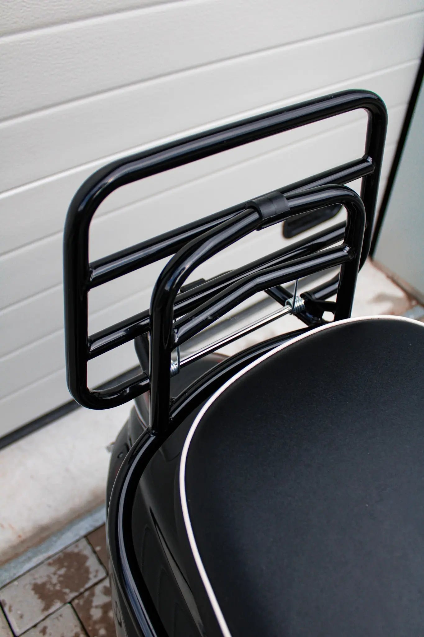 Luggage Carrier Rear FP-Parts Gloss Black | Vespa Primavera/Sprint 50-150cc Falan Parts Falan Parts