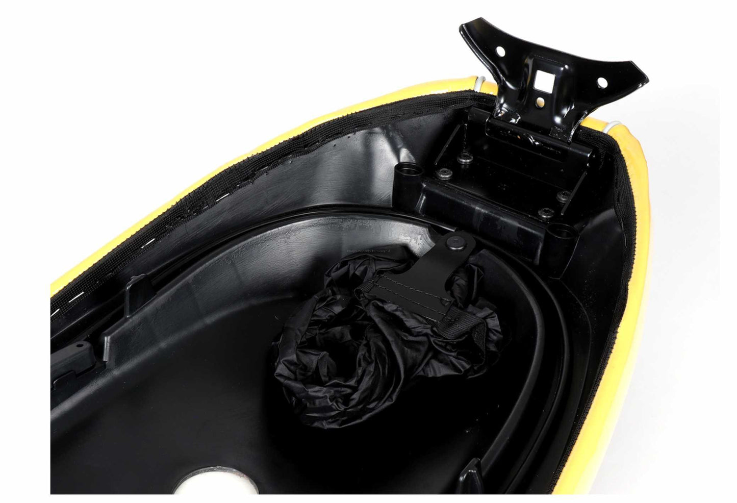 Seat NISA Deluxe Black White Yellow | Vespa GT/GTS/GTV 125-300 i.e. (-2014) NISA Falan Parts