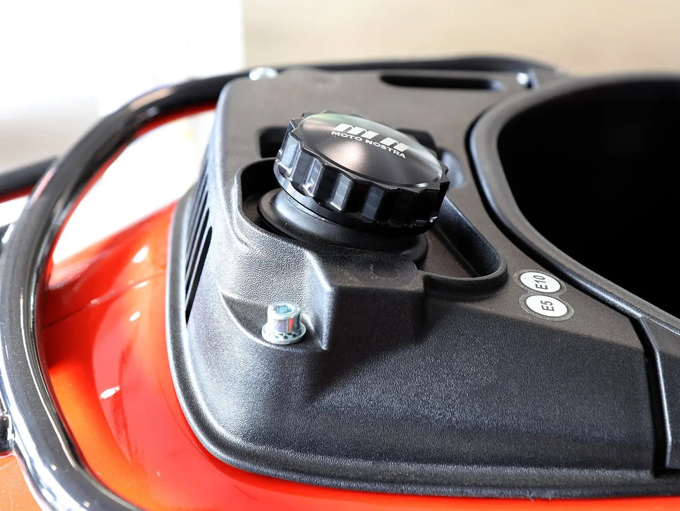 Tank Cap Moto Nostra | Vespa ET2-4/LX/LXV/S/Sprint/ Primavera/ 946/GTS 50-300 MOTO NOSTRA 34.85 Falan Parts