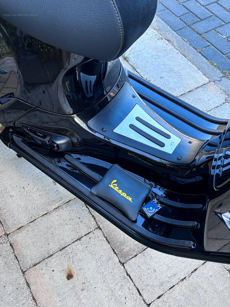 Battery Cover RIZOMA | Vespa GTS/GTS Super/ GTV/ GT 60/GT/GT L 125-300cc RIZOMA  Falan Parts