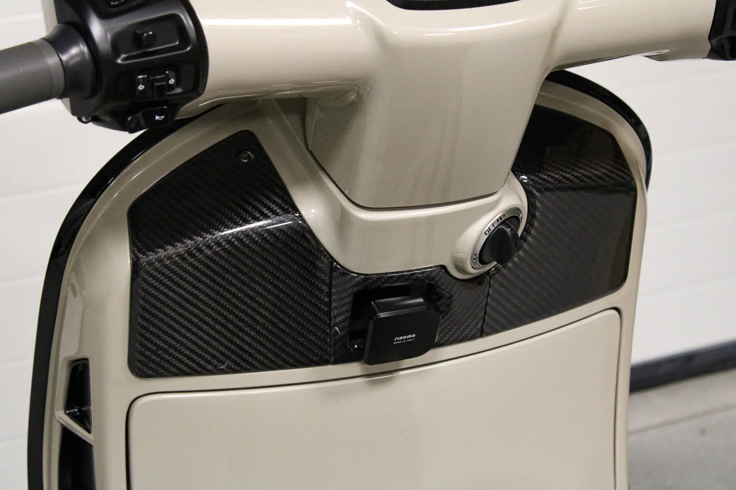 Carbon Fiber Glovebox Door Trim Set RACEFOXX | Vespa GTS/GTS Super/GTV/GT 60/GT/GT L 125-300cc RACEFOXX  Falan Parts