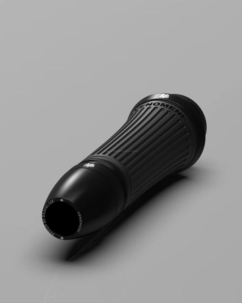 Grips CNC Venomeni Doric Black Ø 22/24 mm l 128 mm | Vespa GTS/GTS Super/GT/GT L 125-310cc Venomeni  Falan Parts
