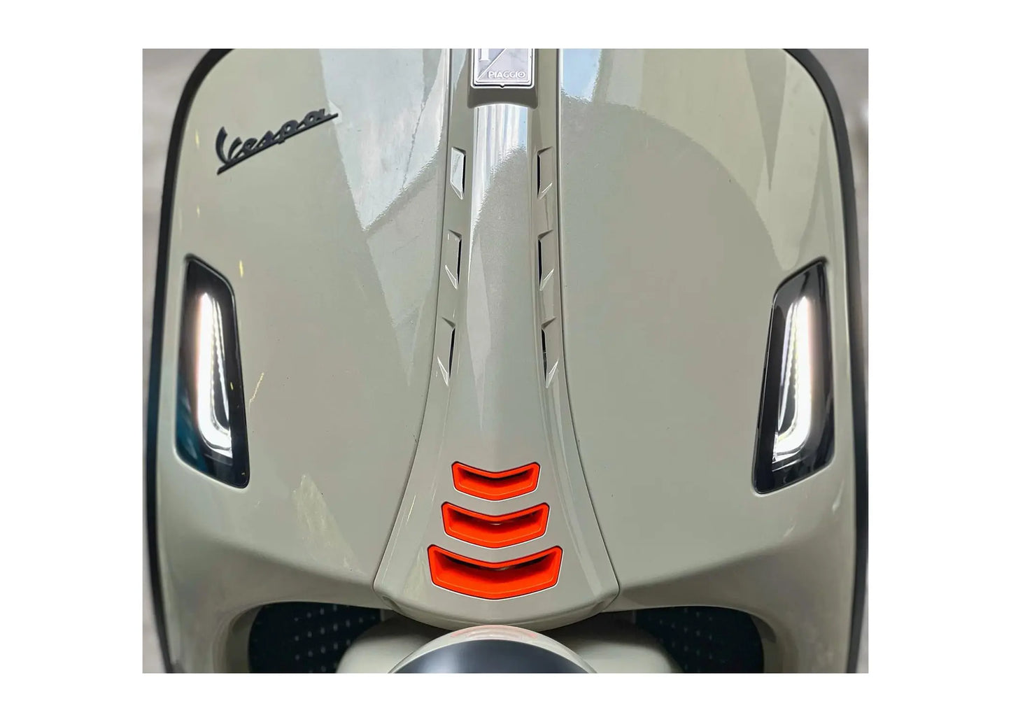 Horn Cover Inlay Piaggio Orange | Vespa GTV 300cc HPE (ZAPMD3108) 23+ Piaggio  Falan Parts