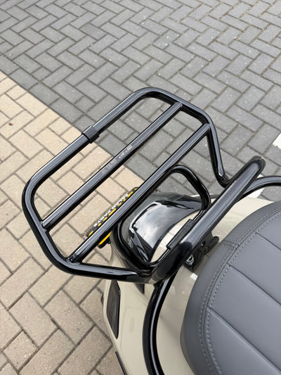 Luggage Rack rear FA Italia Gloss Black | Vespa GTS/GTS Super/GTV/GT 60, 125-310cc FA ITALIA  Falan Parts