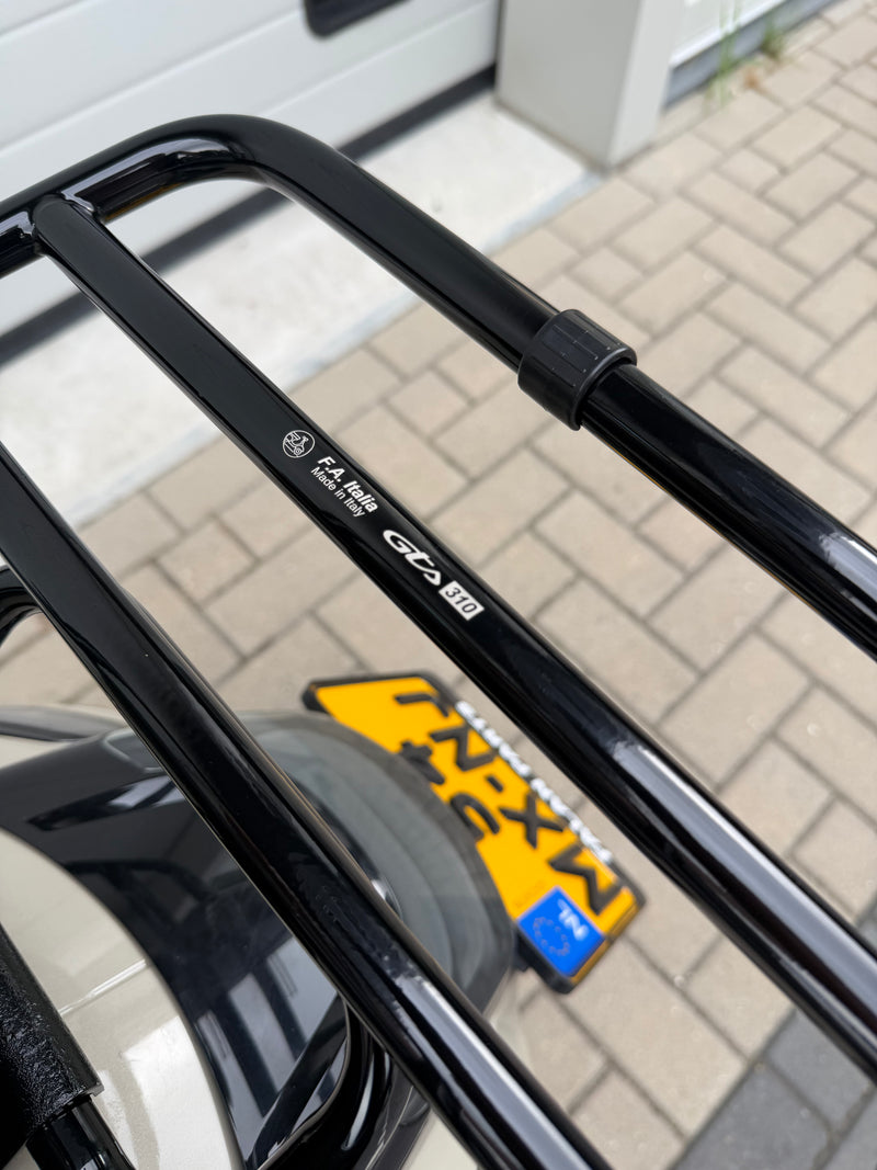 Luggage Rack rear FA Italia Gloss Black | Vespa GTS/GTS Super/GTV/GT 60, 125-310cc FA ITALIA  Falan Parts