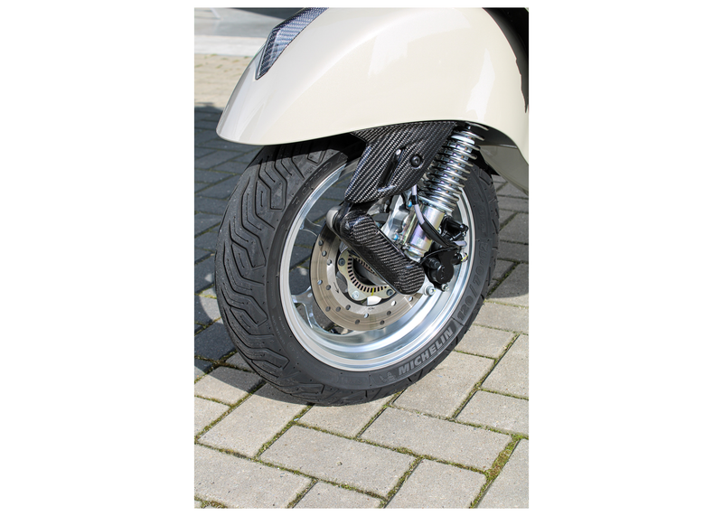 Carbon Fiber Suspension Arm Cover | Vespa ET/LX/LXV/S/GTS/ Primavera/ Sprint 50-300cc FP Parts  Falan Parts