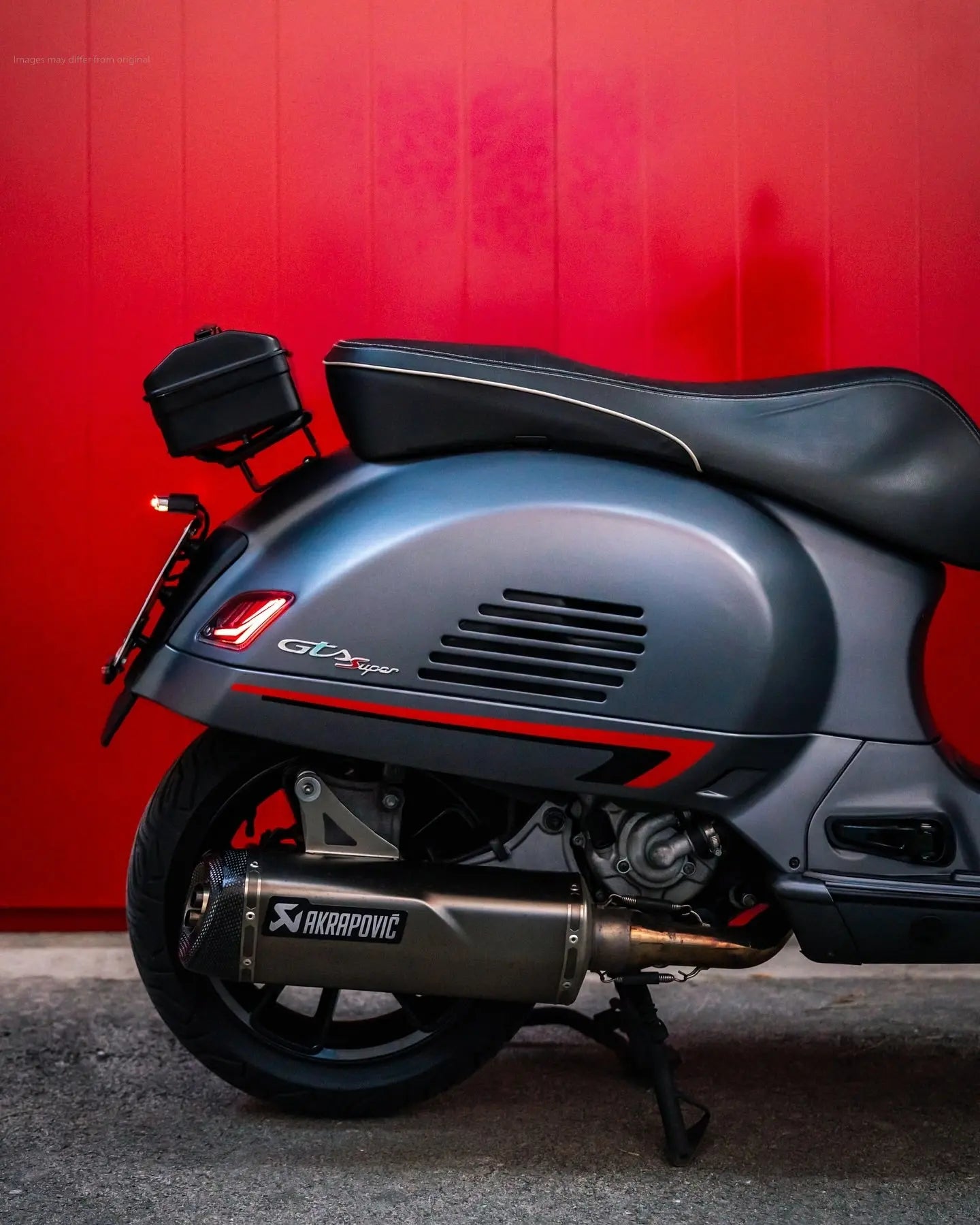 Racing Exhaust AKRAPOVIC "SLIP-ON" Silver | Vespa GTS 125-300cc i.e. LC E3 / E4 Akrapovic  Falan Parts