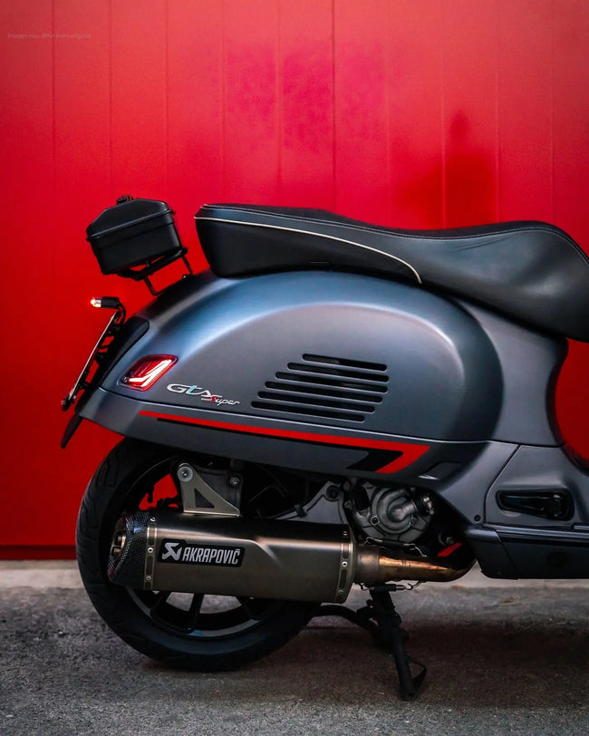 Racing Exhaust AKRAPOVIC "SLIP-ON" Silver | Vespa GTS 125-300cc i.e. LC E3 / E4 Akrapovic  Falan Parts