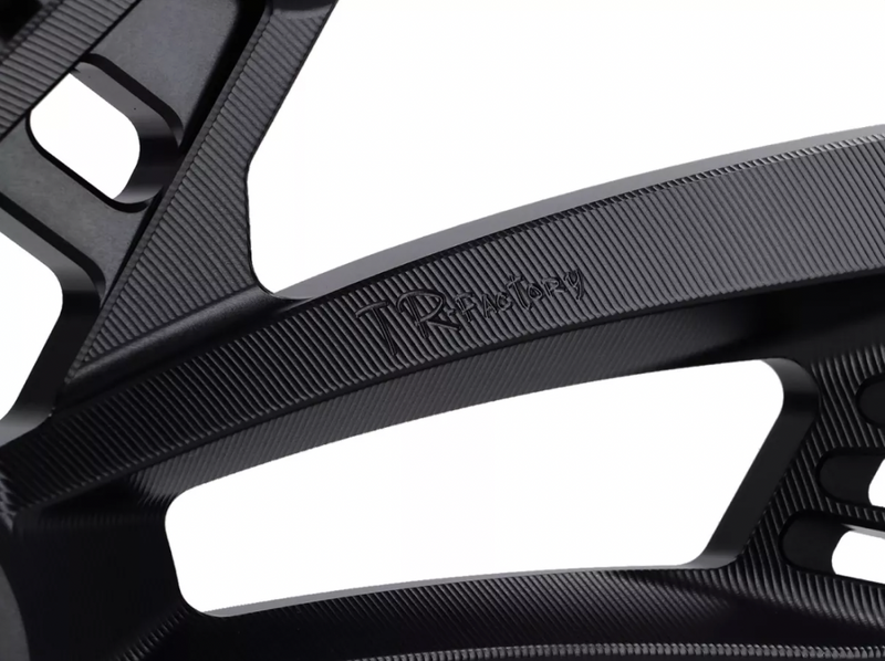 CNC Swing Arm TR Factory Black | Vespa GTS/GTS Super/GTV/GT 60/GT L 125-310cc TR Factory  Falan Parts