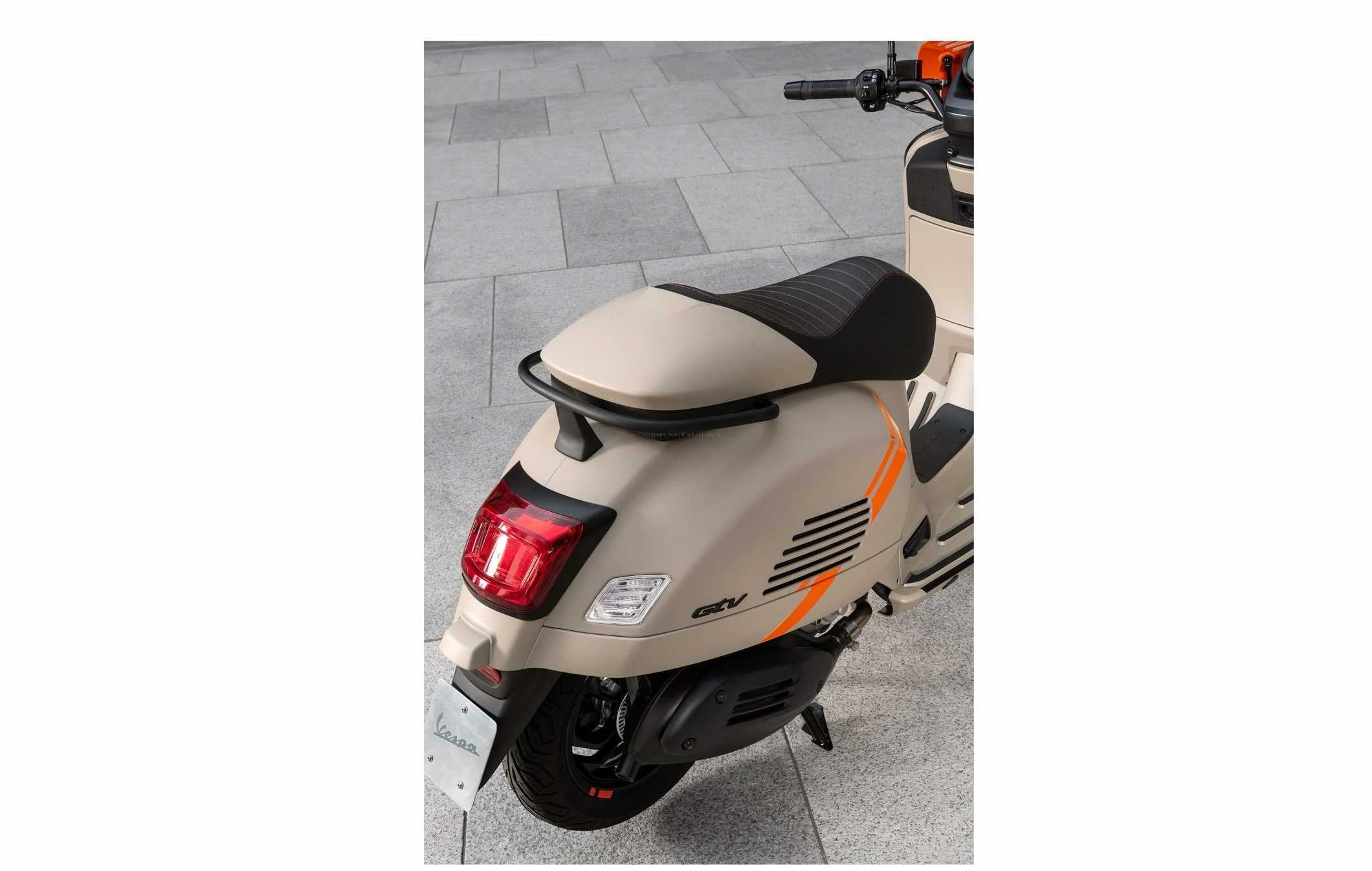 シートカバー PIAGGIO | Vespa GTV 300cc RST (`23-) - Falan パーツ