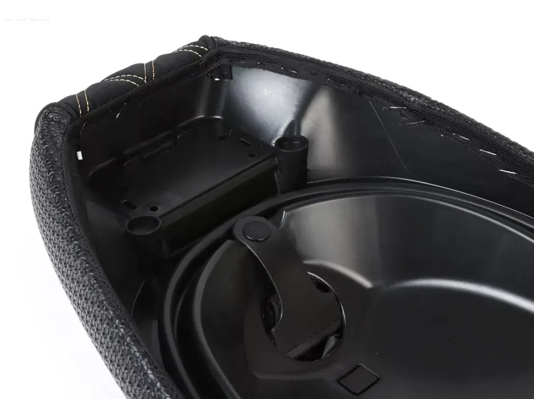 Sport Seat NISA Black/Gold | Vespa GTS/GT/GTV 125/310cc NISA  Falan Parts